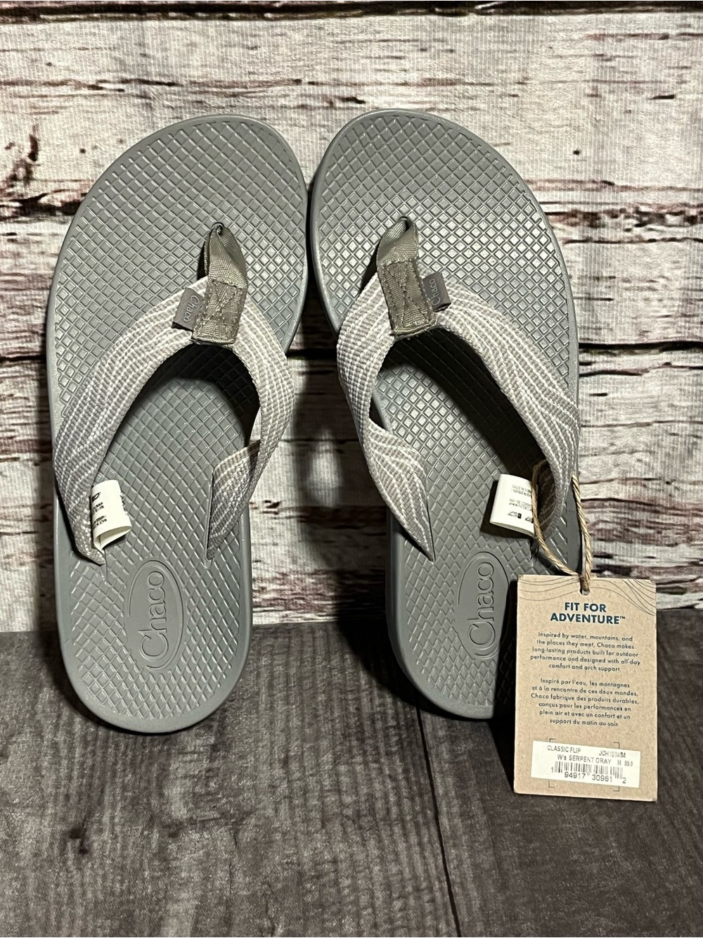 New!! Chaco Gray Women's Flip Flop Sandals
* size 5
